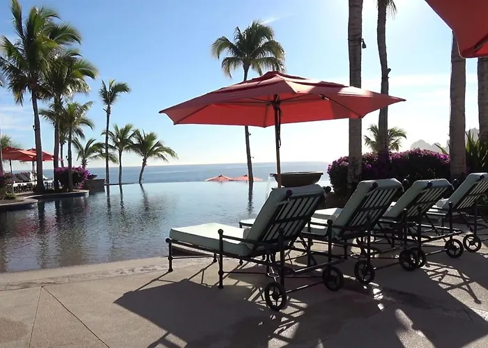 1 Bd 5-star Beachfront Paradise