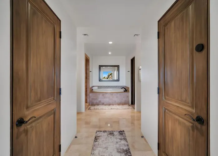 1 Bd 5-star Beachfront Paradise Cabo San Lucas