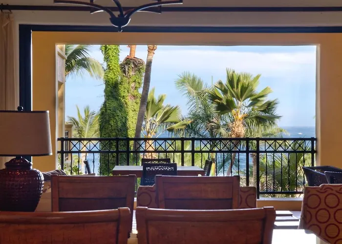 1 Bd 5-star Beachfront Paradise *