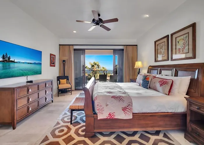 1 Bd 5-star Beachfront Paradise