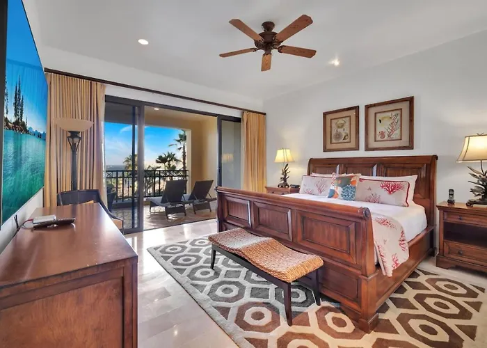 1 Bd 5-star Beachfront Paradise Сasa de vacaciones